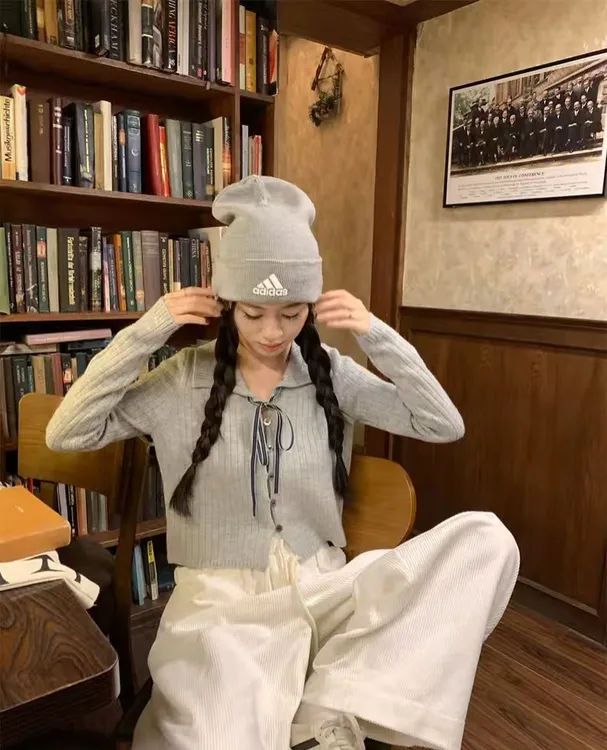 奥莱商场软糯甜美撞色织带坑条毛衣女秋冬慵懒风百搭短款针织上衣