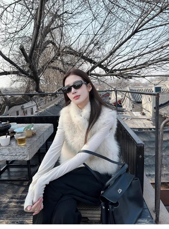 人造皮草 秋冬季高级感奢贵仿山羊绒毛毛环保马甲女短款外套