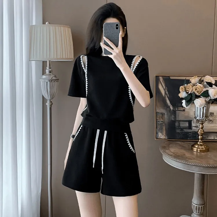 休闲减龄露肩短袖套装女2026年夏季新款宽松遮肉显瘦短裤两件套