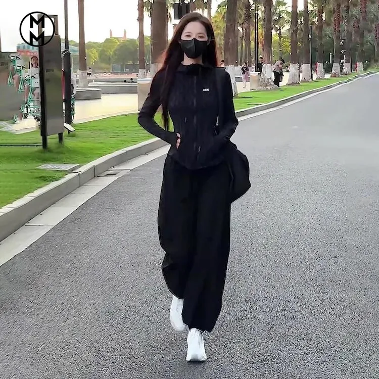 初秋新款穿搭高级感减龄显瘦洋气时尚休闲运动服跑步上衣套装裤女