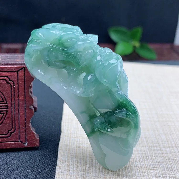 优惠缅甸纯天然A货翡翠老坑料精雕绿色望子成龙牌吊坠挂件手链