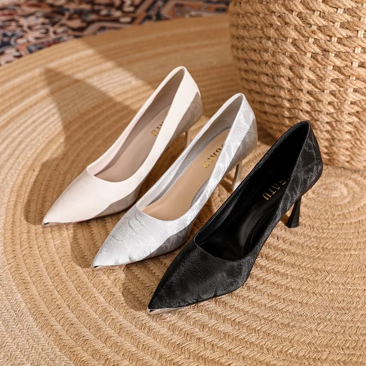 2025秋季新款细跟气质浅口单鞋防撞鞋头软皮踩跟时尚百搭高跟鞋女