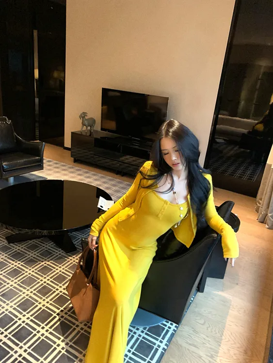 腰线收腰显瘦中长吊带连衣裙女修身开衫针织外套两件套