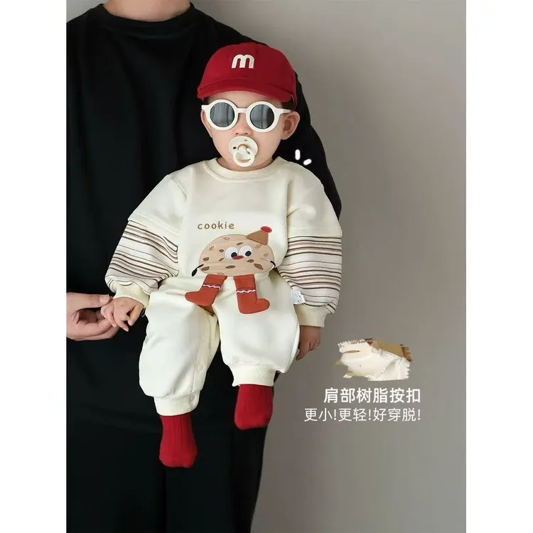 婴幼儿秋季新款可爱曲奇饼无骨春秋哈衣时尚百搭宝宝爬服
