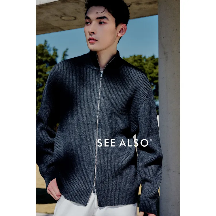 SEE ALSO『黑标旗舰』超精纺绵羊毛极简风新贵加厚保暖秋冬毛衣外套