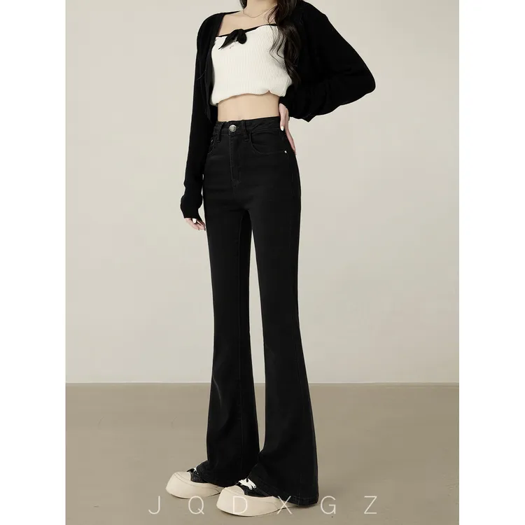 崛起的小个子黑色微喇裤女2025新款春秋款牛仔喇叭裤显瘦裤子高腰