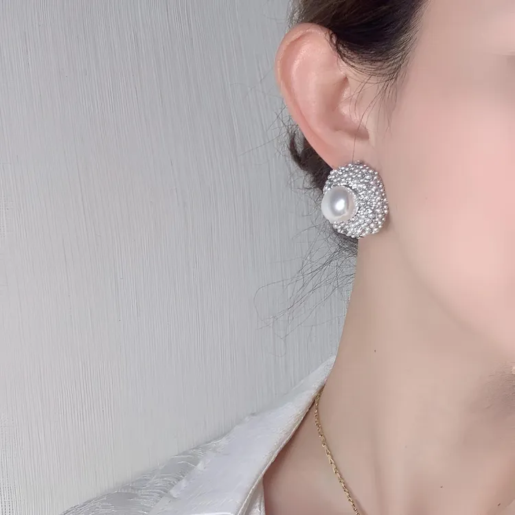 铜合金锆石耳饰 中古轻奢法式复古重工满镶锆石珠珠耳钉气质优雅