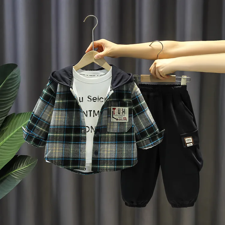 童装男童套装秋季洋气儿童时髦连帽格子外套宝宝春秋款休闲三件套