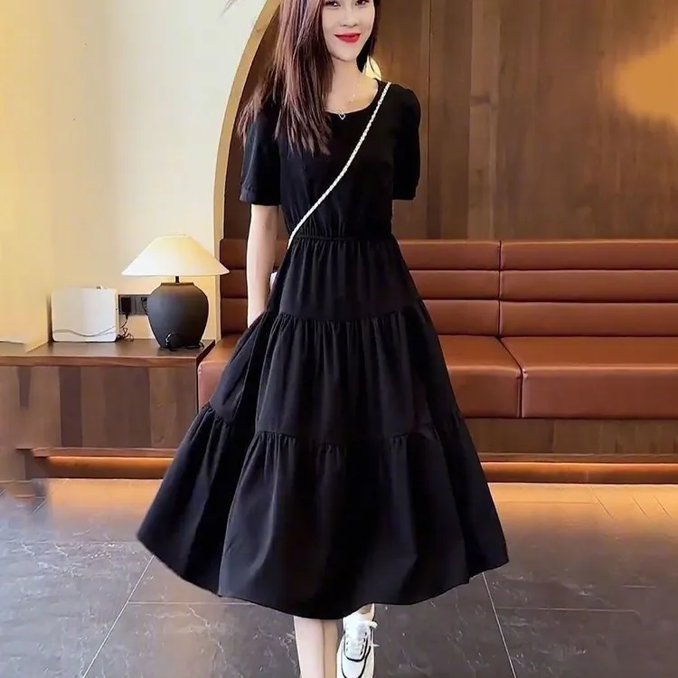时尚气质连衣裙女2025年夏季新款宽松遮肚洋气显瘦收腰中长款裙子