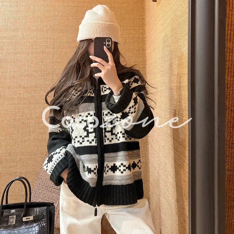 COCO ZONE 刘 一一 【羊毛混纺】翻领拉链羊毛衫 CD2A3334