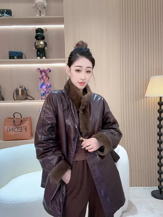 【若楠服饰】冬款中式韩版风搭配水貂皮衣外套-25966