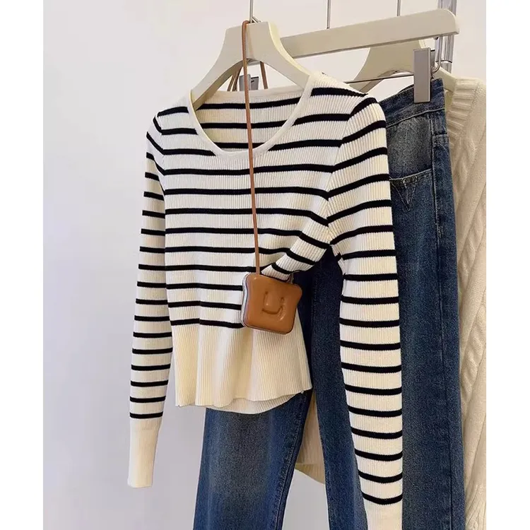 法式黑白条纹针织衫女春秋2025新款长袖内搭上衣秋冬圆领打底毛衣