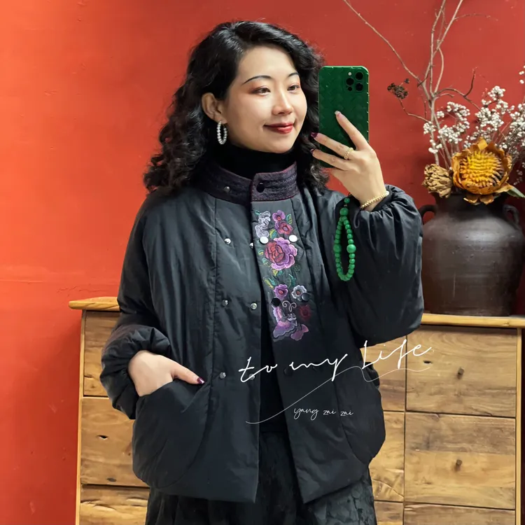 羊在在【蝶戏繁花】民族风冬白鸭绒羽绒服中式刺绣外套YRF24GY070