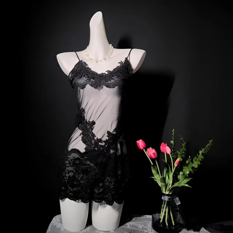 爆款蕾丝网纱吊带睡裙美背镂空短款制服连体衣黑天鹅法式高级睡衣