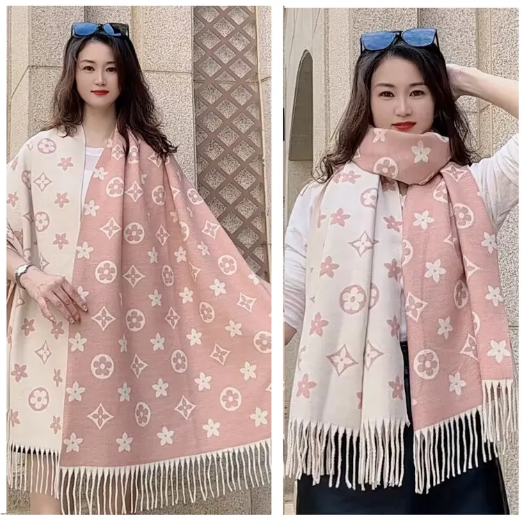 双面羊毛羊绒围巾女秋冬季百搭高级感老花字母围脖保暖办公室披肩