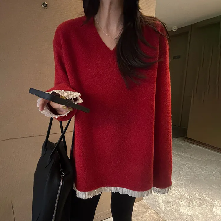 新年红色软糯毛绒蕾丝边卫衣女2025新款欧货设计感中长款v领上衣