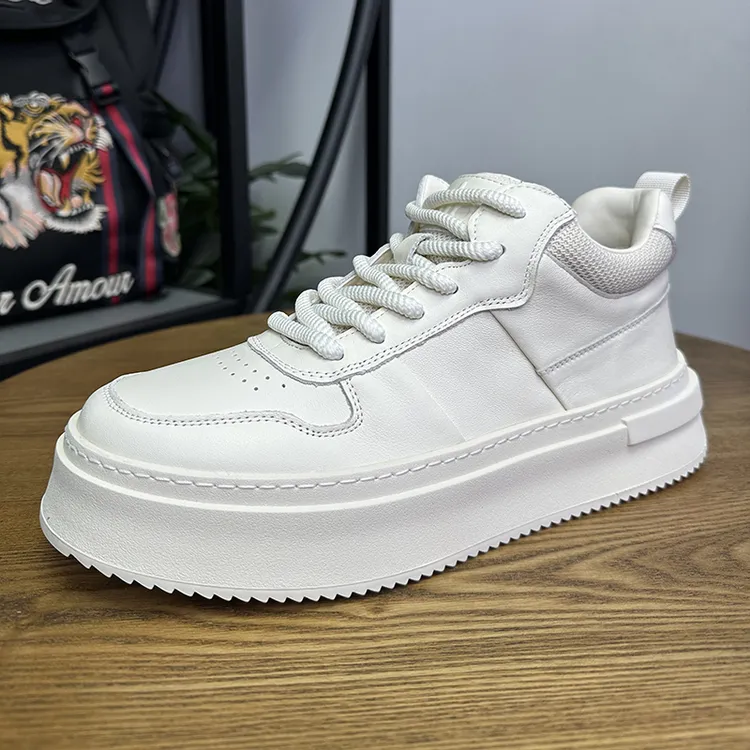 头层牛皮中帮板鞋男士防滑耐磨高帮休闲鞋时尚百搭韩版厚底男鞋