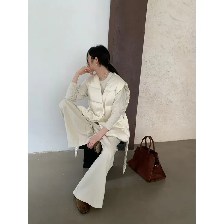 DUCURNO高端羽绒服马甲女冬季2025新款韩版绸面收腰显瘦百搭外套