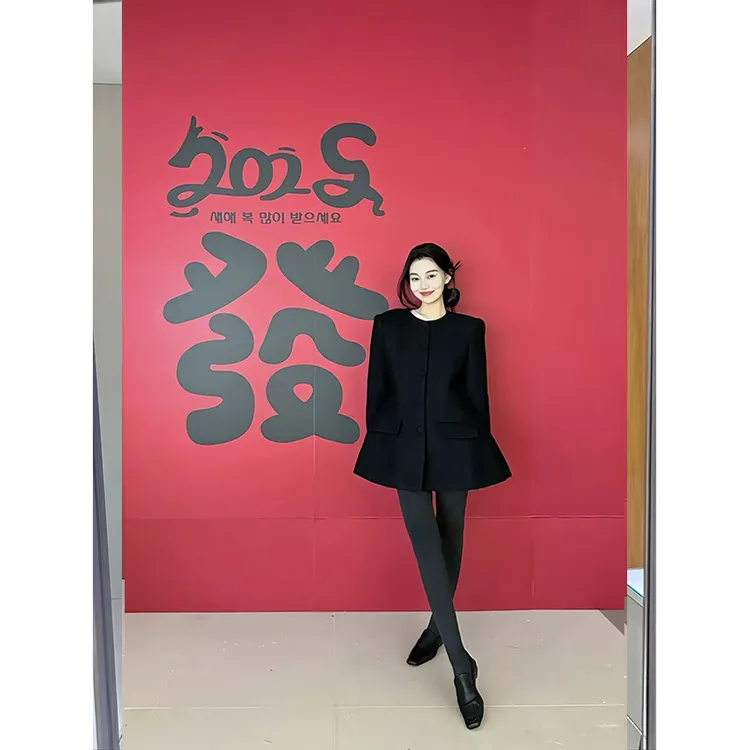 秋冬韩系简约高级感超好看长袖显瘦西装外套收腰百搭小众休闲上衣