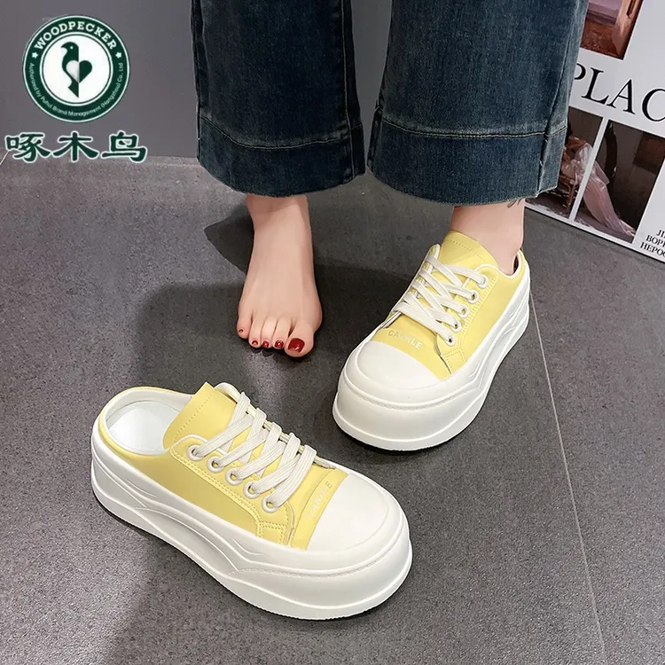 啄木鸟女夏季外穿包头半拖鞋2025新款百搭无后跟小白鞋增高休闲鞋