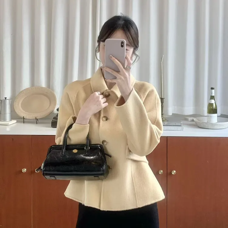 3姐【布鲁士 温柔气质收腰翻领羊毛短外套】 S5021