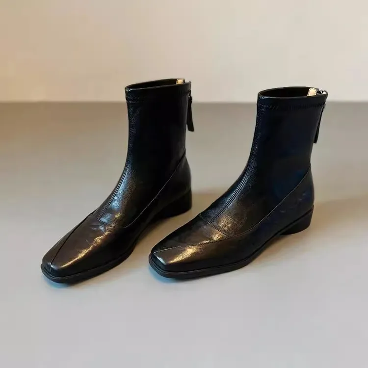 软底软面羊皮小短靴女2025秋冬新款真皮气质方头舒适平底瘦瘦靴子