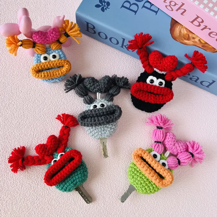 丑萌可爱卡通大嘴巴钥匙包毛红编织香肠嘴摩托车钥匙套家用钥匙包