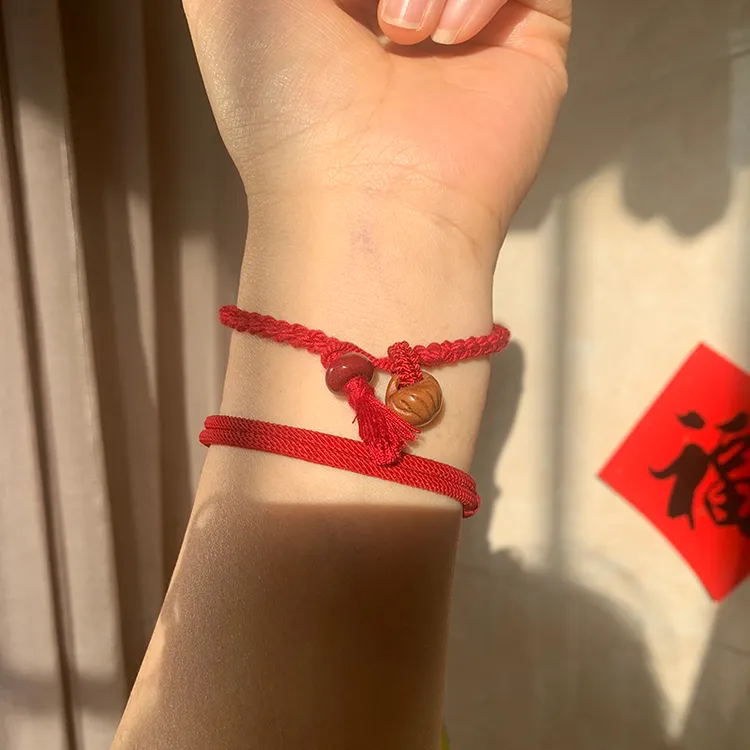 手链 可爱风编织男女通用女绿色饰品可调节配饰纯手工时尚百搭