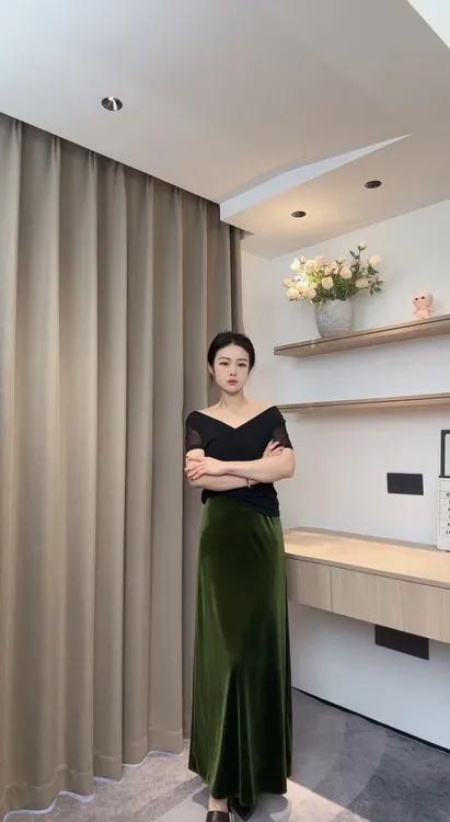 高品质百搭醋酸丝绒法式高腰气质遮胯显瘦女神长款A字鱼尾半身裙