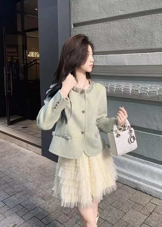 小个子法式轻奢外穿气质名媛小香风圆领短款修身减龄秋装百搭外套