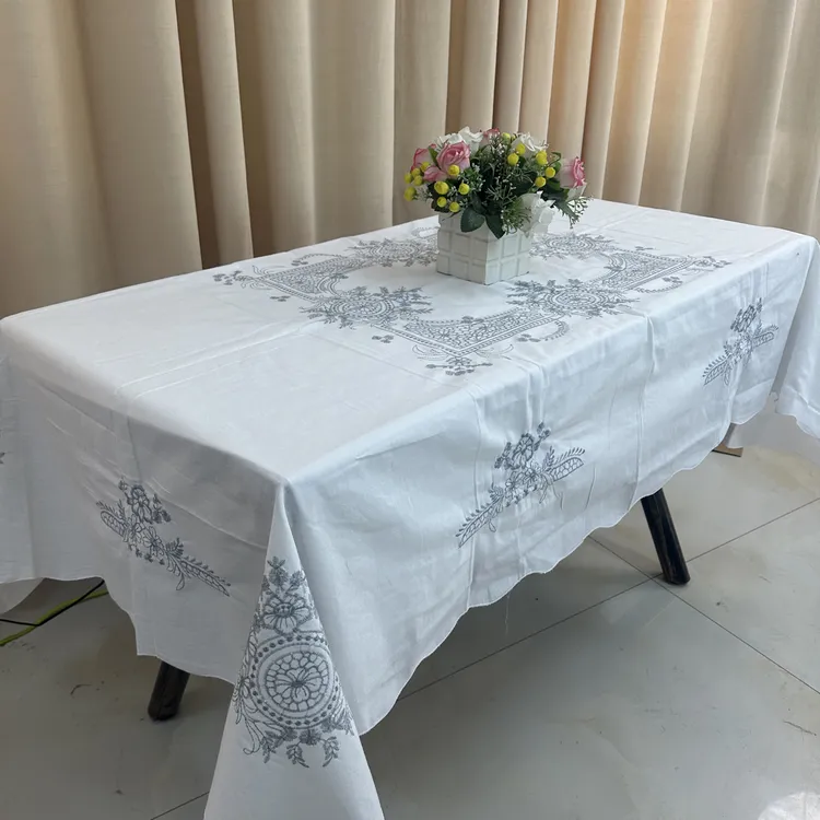 纯棉刺绣餐桌布-DASTIHAN 130X200