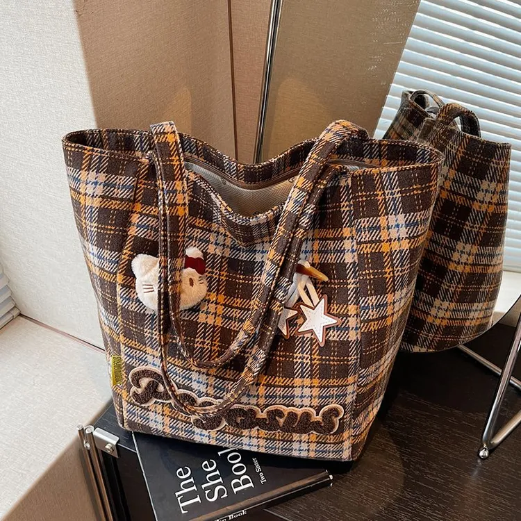 可爱HelloKitty帆布包包女可爱卡通格子复古大容量学生单肩托特包