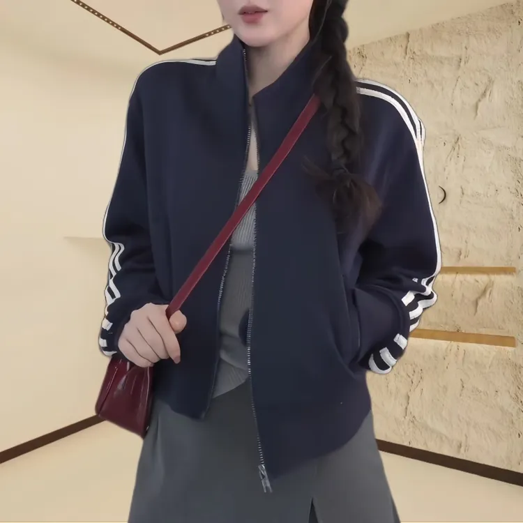 蓝白三条杠2025秋季韩版拼色外套女洋气小众短款蓝色系显瘦棒球服