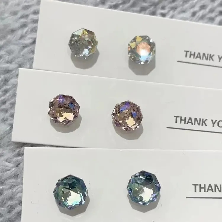 合金耳饰 超闪八边耳钉耳骨钉新款多切面锆石高级感精致百搭耳环