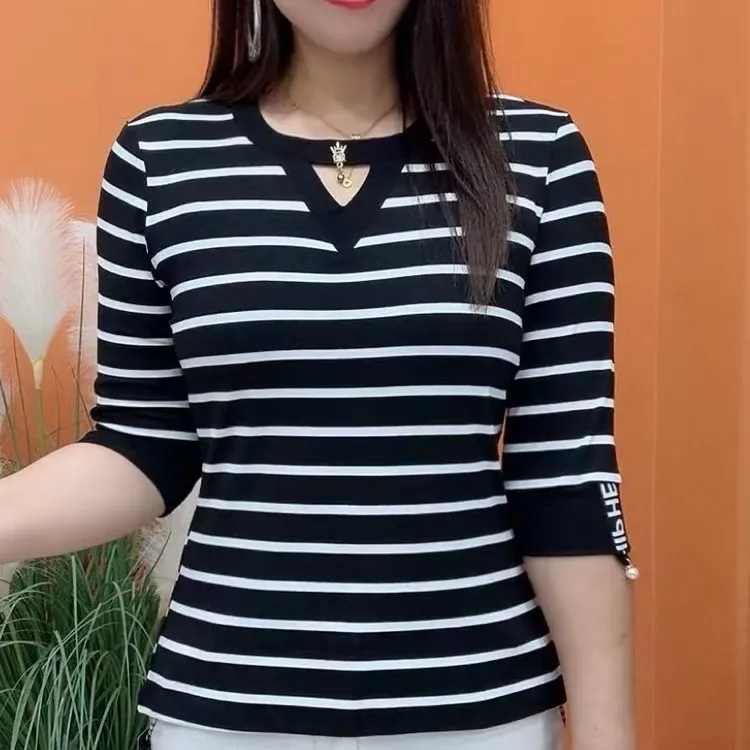 春秋女装新款2025七分袖时尚条纹修身衣服T恤遮肉上衣简约