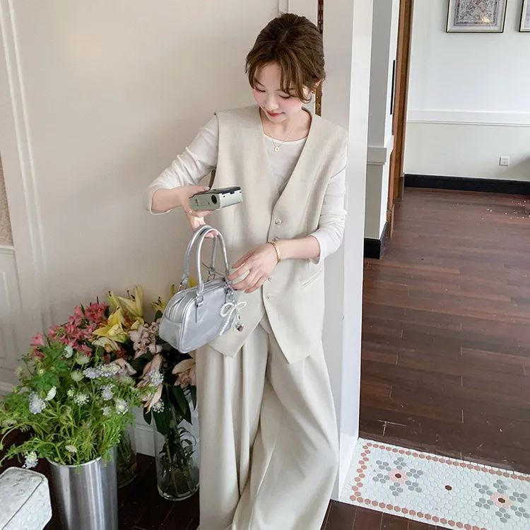 韩系穿搭一整套女2025春季新款设计感马甲高腰阔腿裤套装两件套