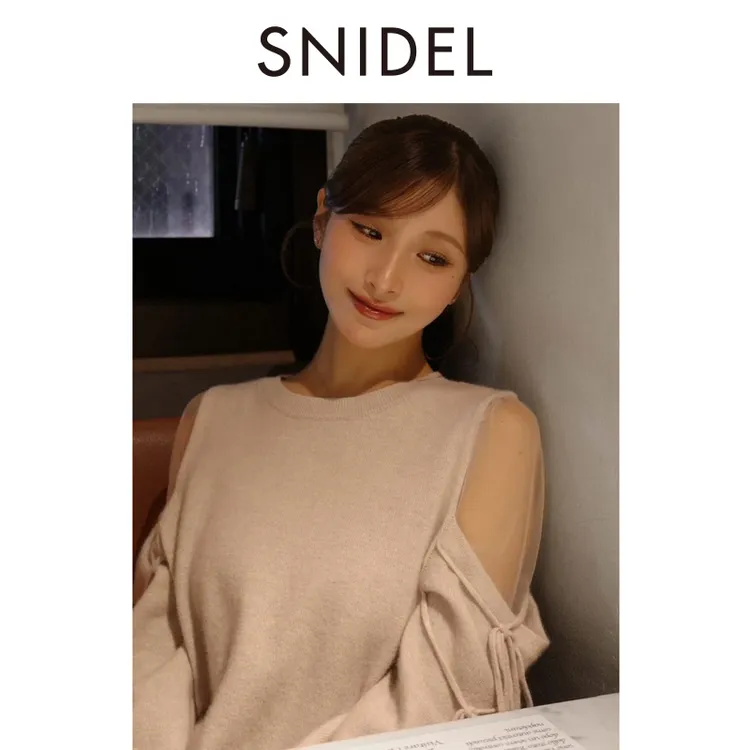 SNIDEL2025秋冬新品圆领薄纱拼接袖露肩系带针织衫毛衣SWNT255016