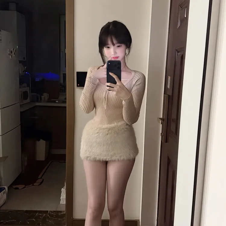 套装女新款裸粉色打底针织毛衣U领设计纯欲ins毛衣淡粉毛半身短裙