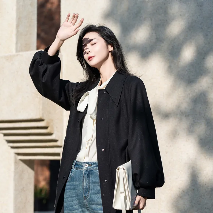 复古纯色单排扣中长款口袋灯笼袖女士风衣外套