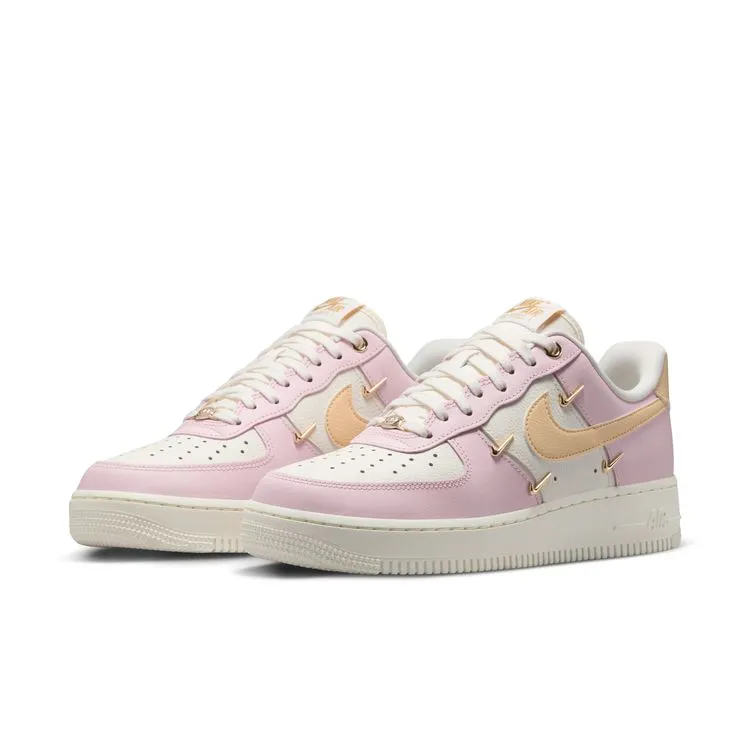 NIKE/耐克女子空军一号 AIR FORCE 1 缓震休闲运动板鞋IB2574-600
