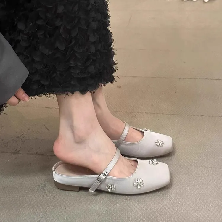 水钻花朵包头半拖鞋女夏外穿2025新款法式绝美半托玛丽珍平底单鞋