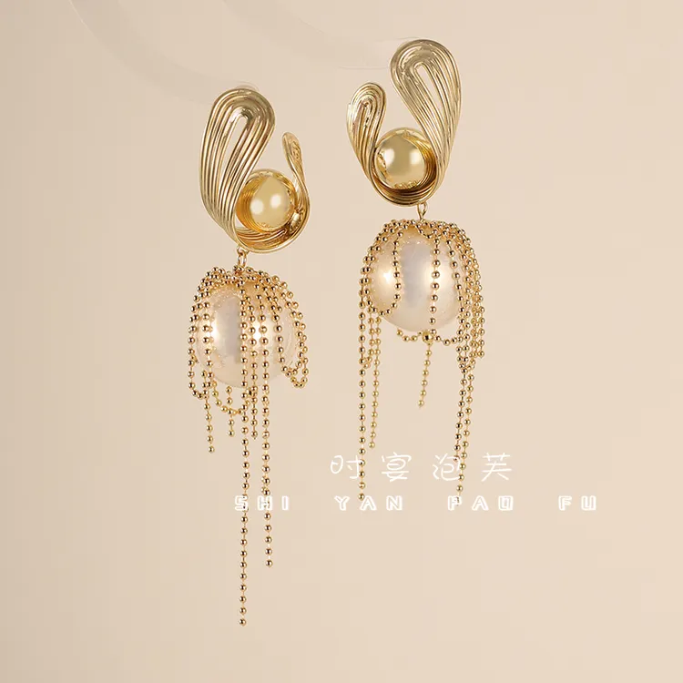铜合金仿珍珠耳饰 精致丽人耳环复古珠珠长款流苏轻奢气质耳坠女