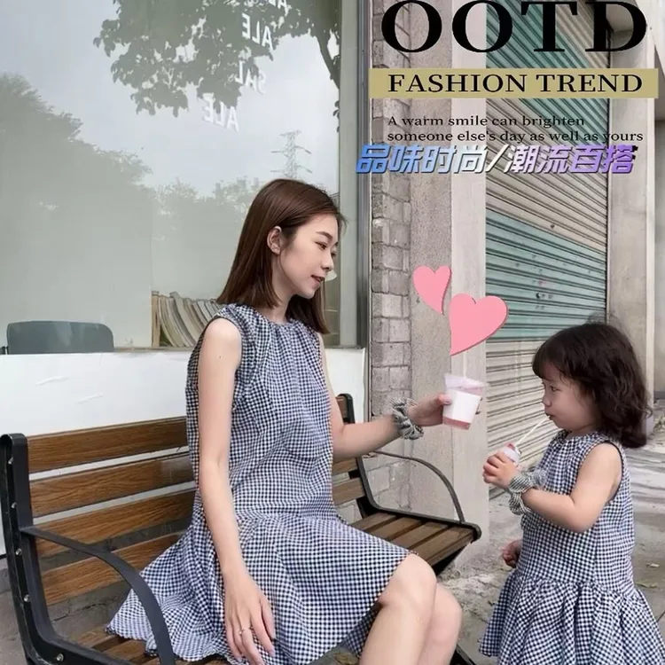 女童黑白格子连衣裙2025夏季新款无袖复古拼接亲子女大童连衣裙