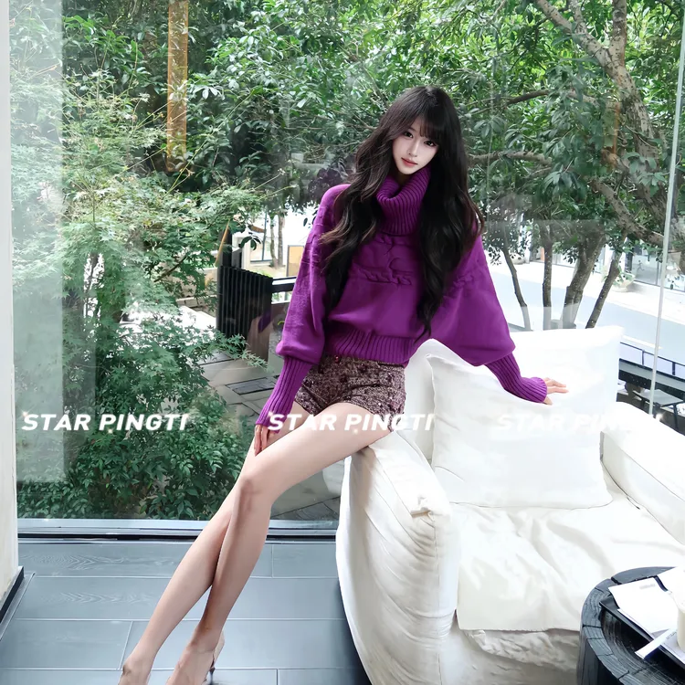 小香风套装女秋冬气质名媛慵懒风高领毛衣重工亮片毛呢短裤两件套