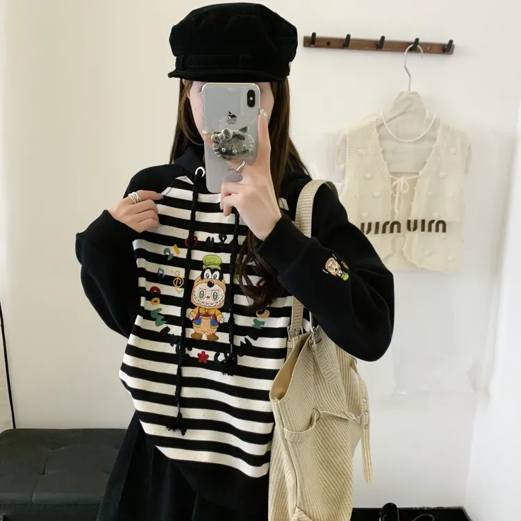 即墨卡通连帽条纹卫衣重工刺绣百搭洋气套头宽松上衣