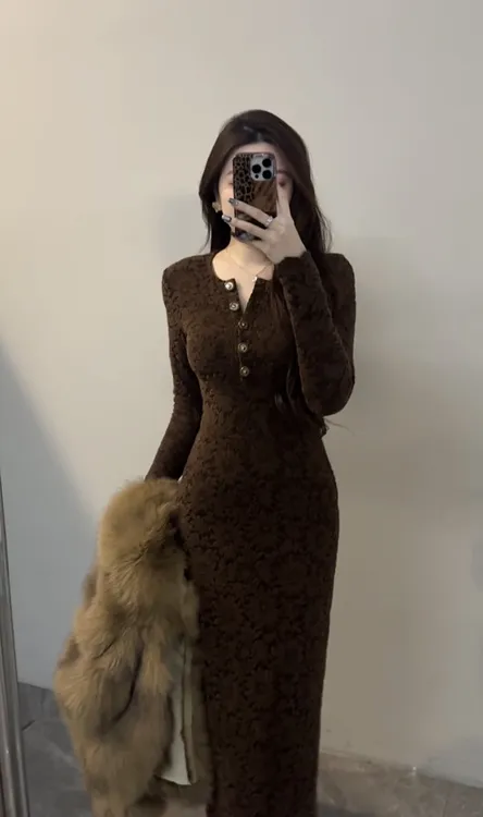 【苏苏】 显瘦气质长袖暗纹时尚收腰法式秋冬聚会百搭连衣裙DT1858