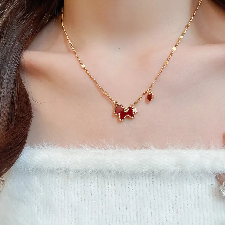 铜合金项链 新年红色小马锁骨链秋冬气质毛衣链配饰马上有钱项链