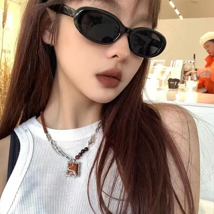 韩版2025新款jennie同款gm墨镜女潮椭圆形高级感圆脸凹造型太阳镜