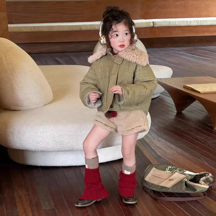 儿童秋冬新款夹棉外套2025女童冬装羊羔绒大翻领夹棉加厚上衣外套