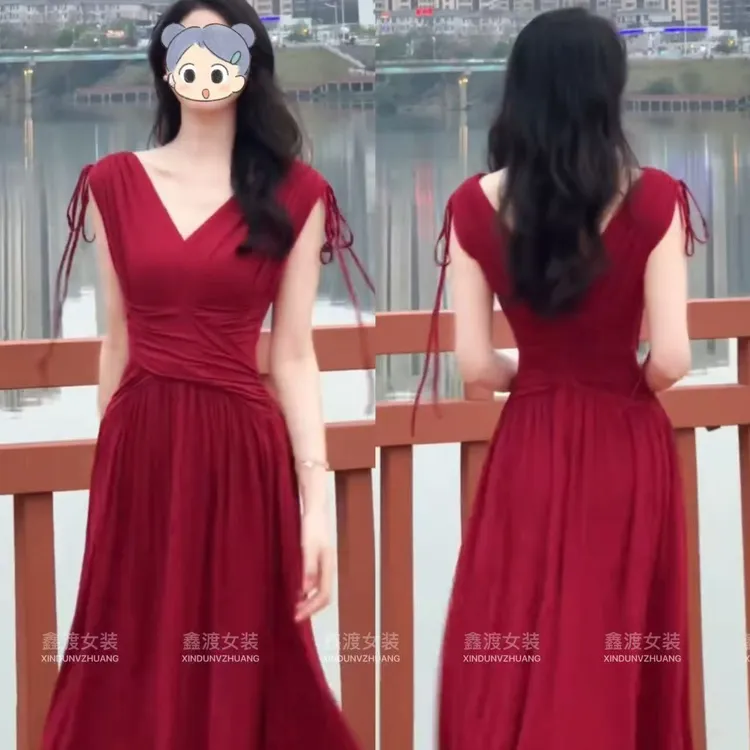 2025夏季新款时尚显瘦气质女士网红洋气连衣裙百搭款D9664